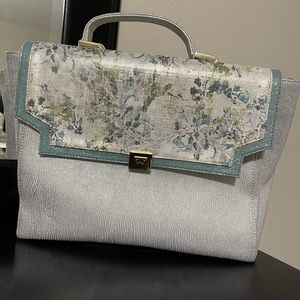 Kelly Wynne Pop the Champagne Satchel Made in the Shade lowest price (no offers)